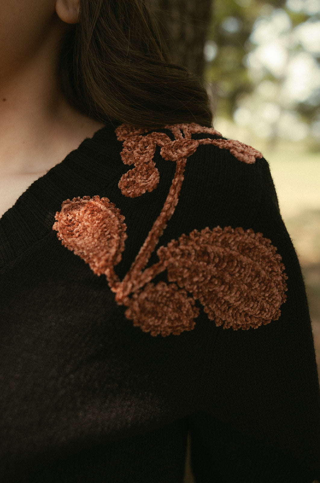 Black V Neck Detailed Sweater - Black