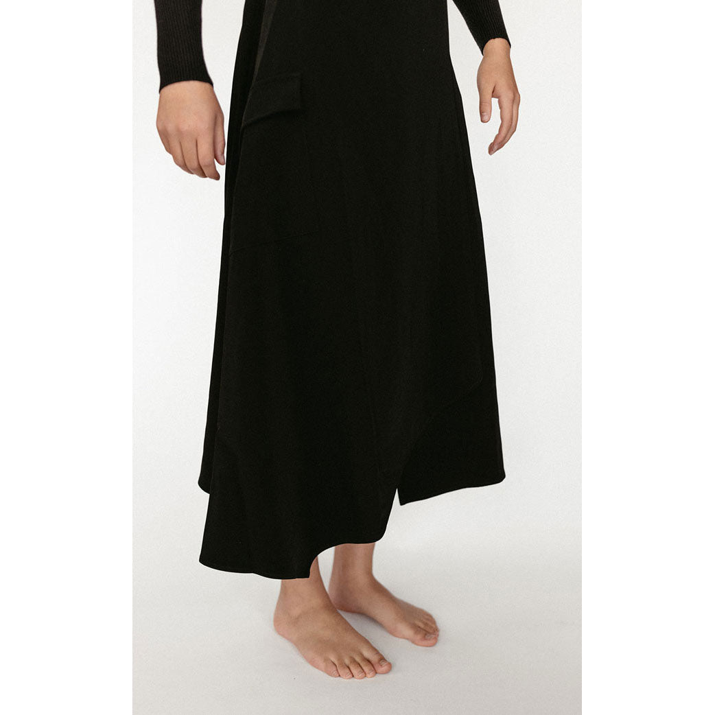 Black Asymmetrical Pockets Maxi Skirt - Posh New York