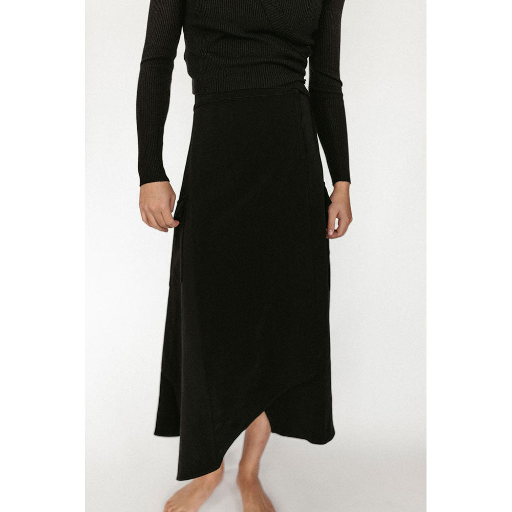 Black Asymmetrical Pockets Maxi Skirt - Posh New York