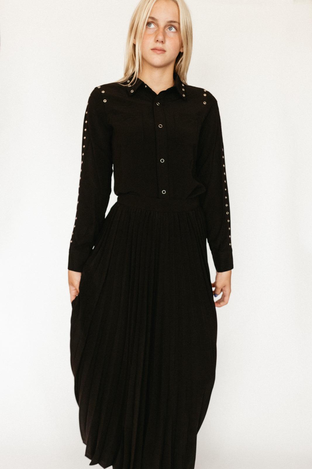 Black Rings Snap Blouse - Posh New York