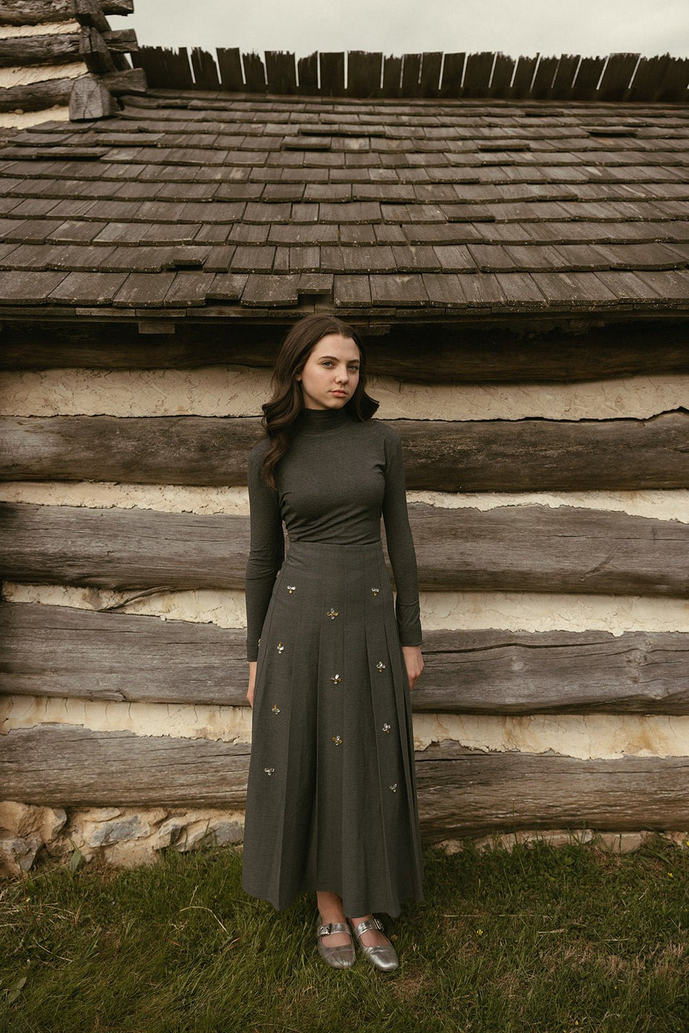 Grey Pleated Skirt with Jewels - Grey - Posh New York