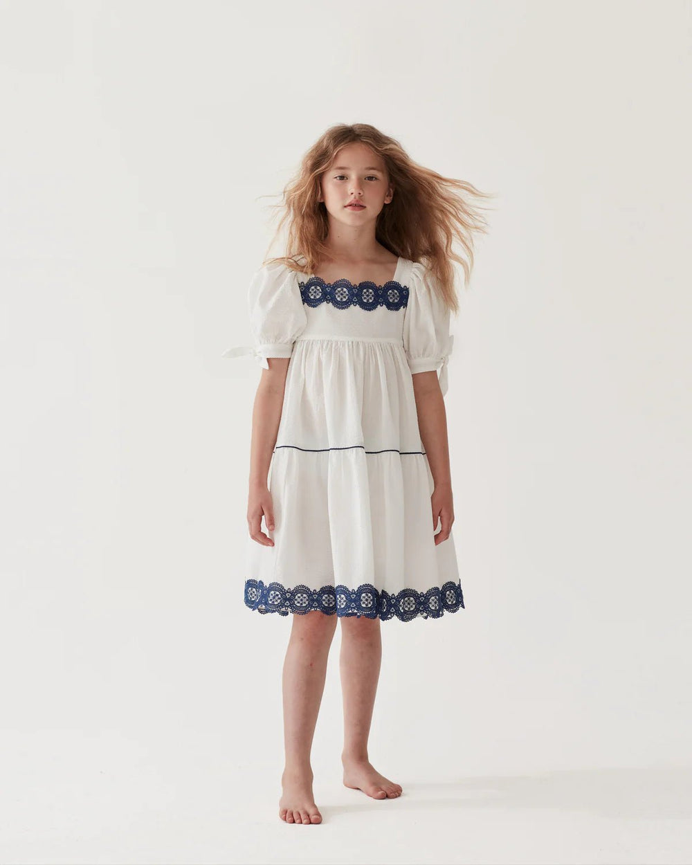 Cotton seersucker tiered dress with con- trast - Porcelain - Posh New York